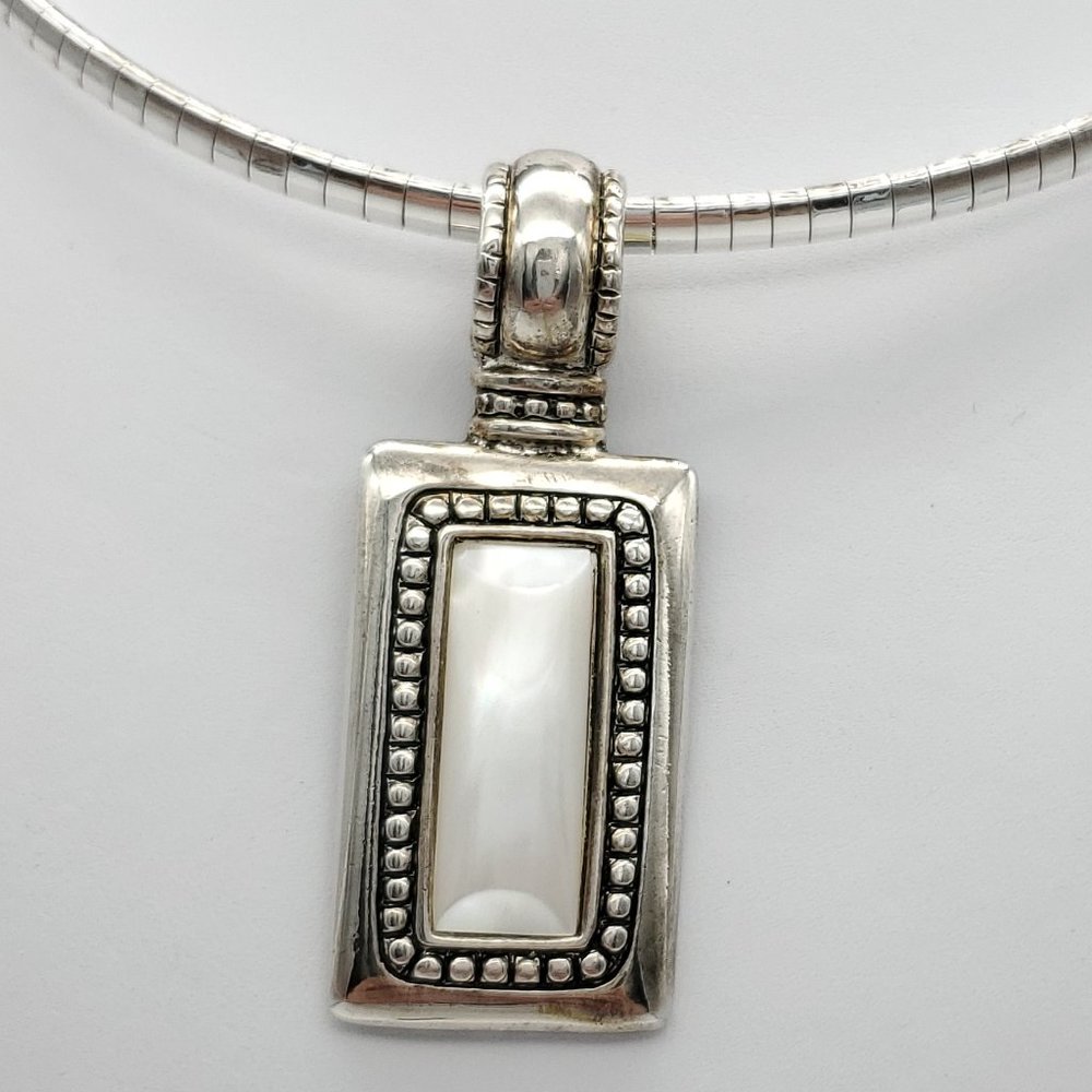 Premier Designs Mother of Pearl Necklace